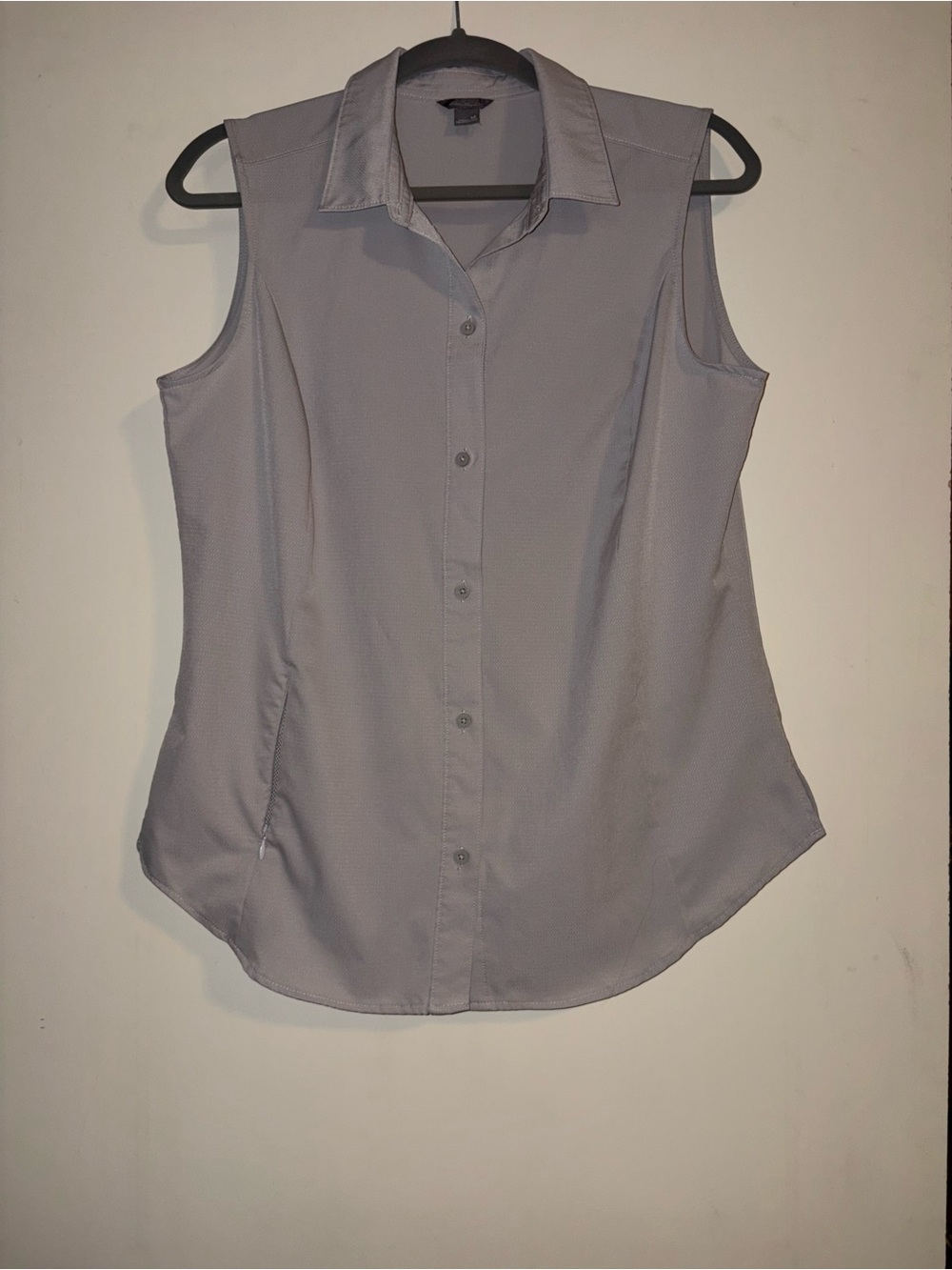 Eddie Bauer Sleeveless Button-Down Tech Shirt